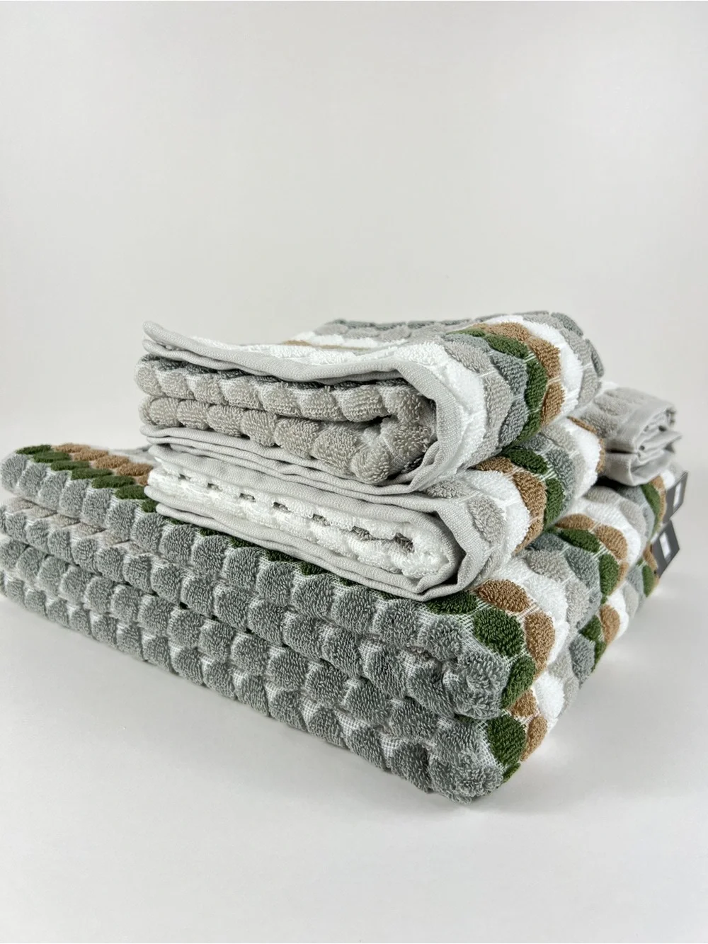 Soho Living Bath Towel Set Dots and Stripes Green Tan White 100% Cotton 6 Pc NEW
